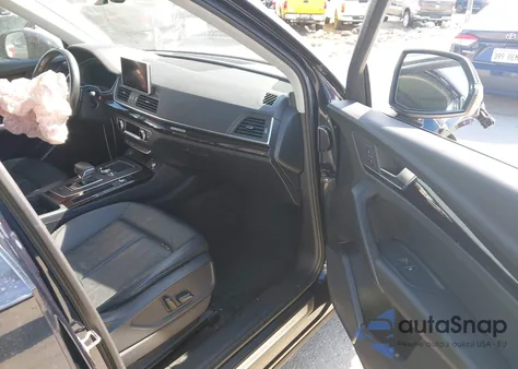 2018 Audi Q5 2.0T Premium/2.0T Tech Premium z USA, uszkodzony, nr VIN WA1BNAFY1J2121259